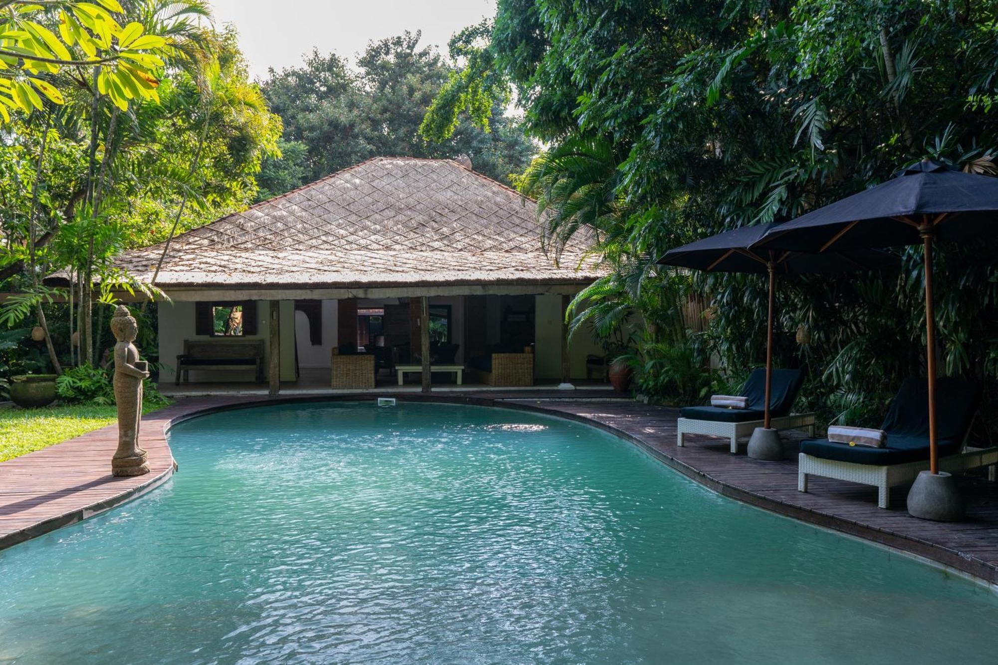 The Gardens Seminyak Hotel Exterior photo
